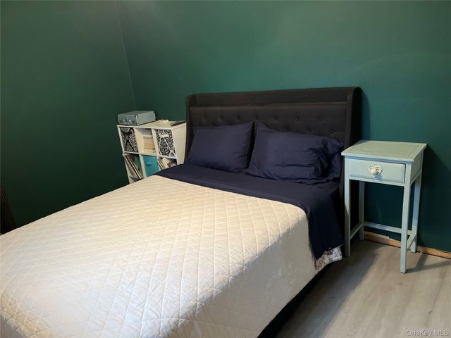 17 Sterling Drive, Lake Grove, NY 11755