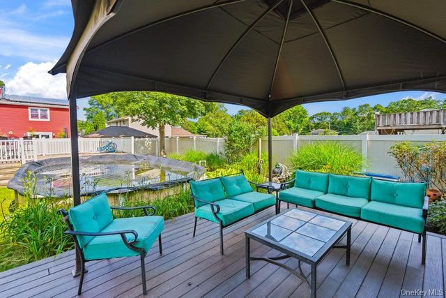 17 Sterling Drive, Lake Grove, NY 11755