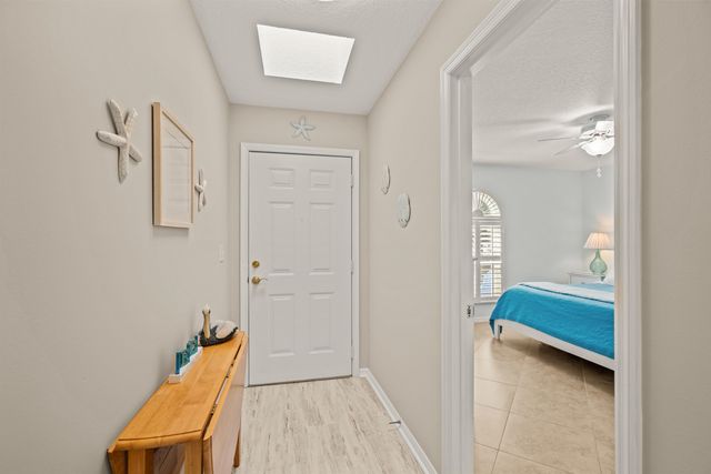 204 4Th St, St Augustine, FL 32080