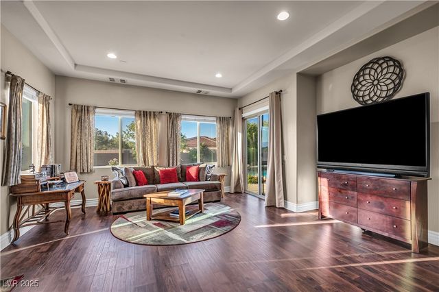 7670 Frittata Avenue, Las Vegas, NV 89113