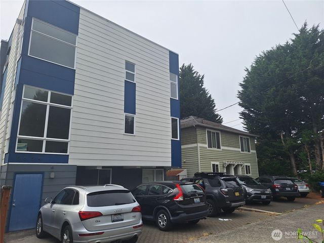 5647 38th Avenue SW, Seattle, WA 98126