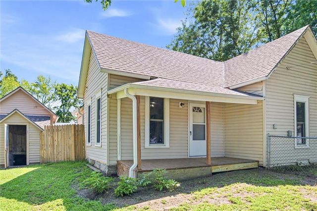 201 Spruce Street, Garden City, MO 64747