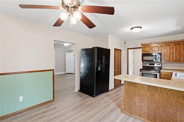 201 Spruce Street, Garden City, MO 64747