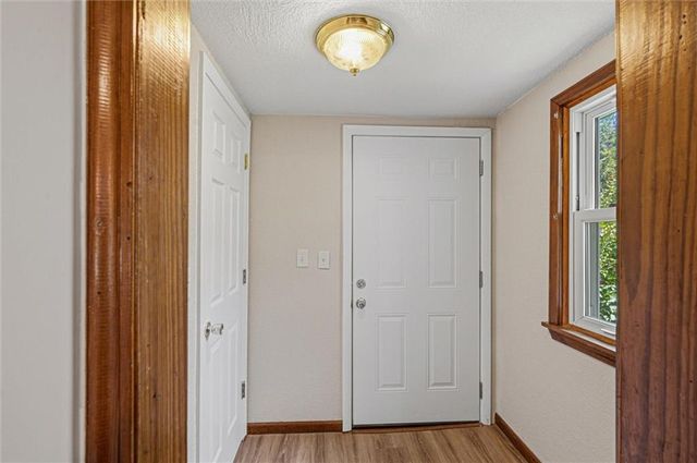 201 Spruce Street, Garden City, MO 64747