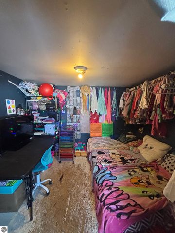 5884 Scholl Road, Mancelona, MI 49659