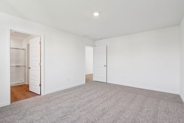 13636 S Carmel Boulevard, Plainfield, IL 60544