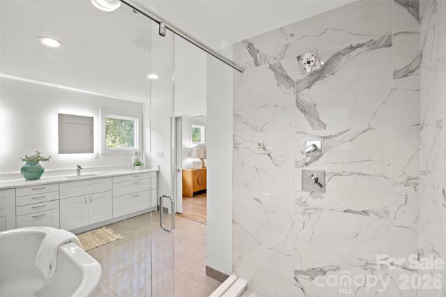 2131 Eaton Road, Charlotte, NC 28205