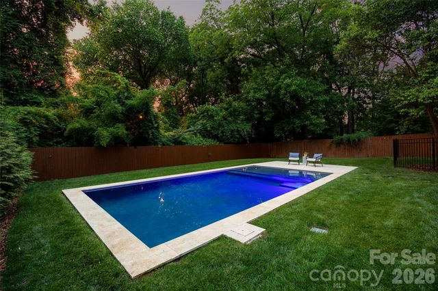 2131 Eaton Road, Charlotte, NC 28205