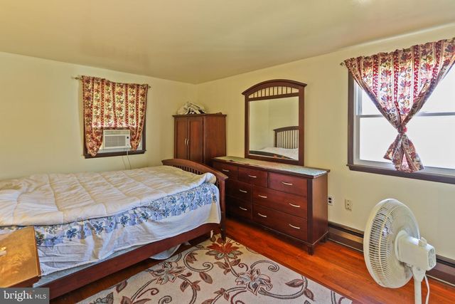 418 JEFFERSON ST, Lansdale, PA 19446