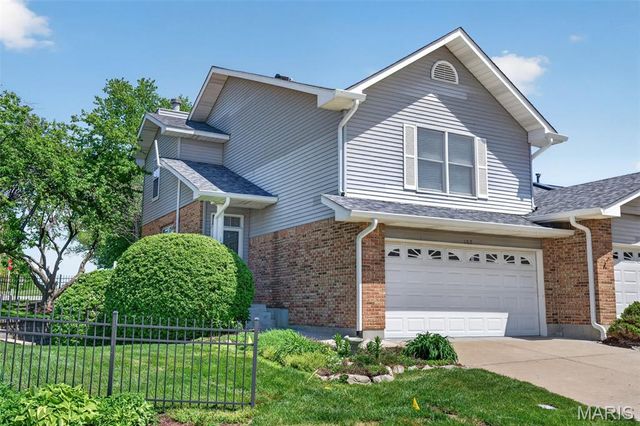 102 Parc Forest Trail 8A, St Charles, MO 63303