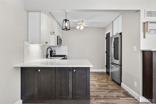 102 Parc Forest Trail 8A, St Charles, MO 63303