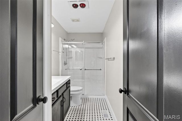 102 Parc Forest Trail 8A, St Charles, MO 63303