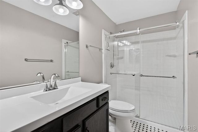 102 Parc Forest Trail 8A, St Charles, MO 63303