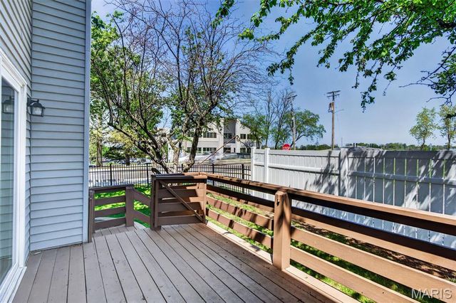 102 Parc Forest Trail 8A, St Charles, MO 63303