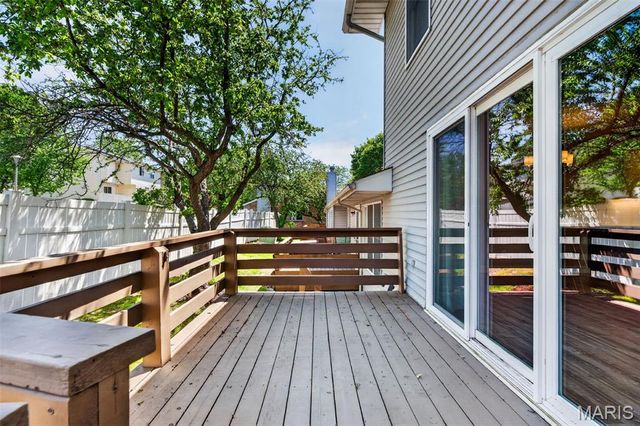 102 Parc Forest Trail 8A, St Charles, MO 63303