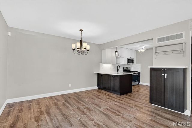 102 Parc Forest Trail 8A, St Charles, MO 63303