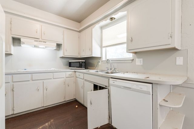 10400 N May Avenue, Oklahoma City, OK 73120