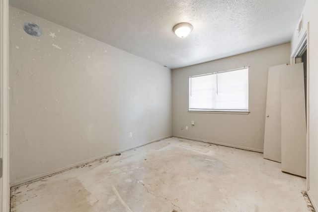10400 N May Avenue, Oklahoma City, OK 73120