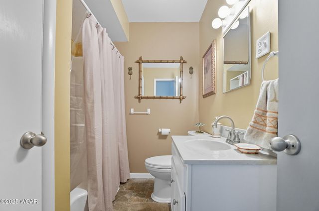 6381 Mcpheron Road, Lima, OH 45804