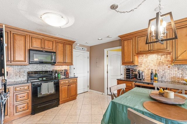 160 Burkhall St 604, Weymouth, MA 02190