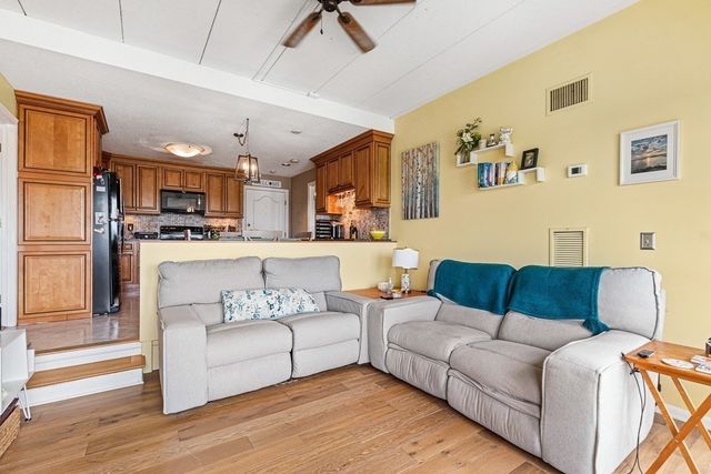160 Burkhall St 604, Weymouth, MA 02190