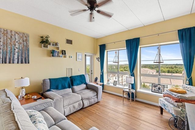 160 Burkhall St 604, Weymouth, MA 02190