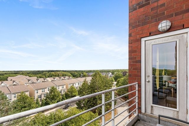 160 Burkhall St 604, Weymouth, MA 02190