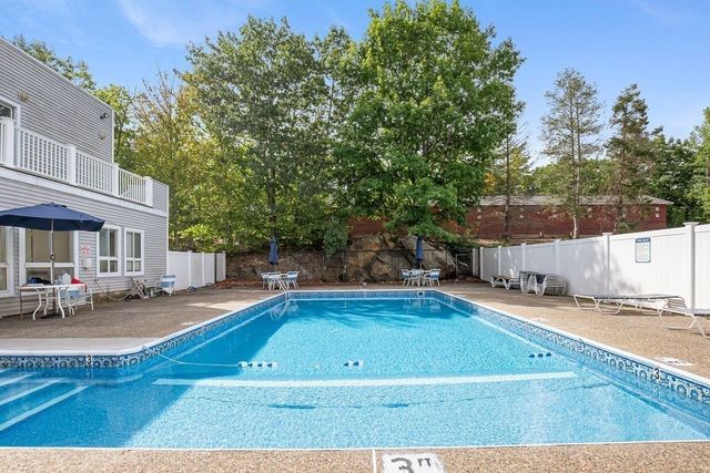 160 Burkhall St 604, Weymouth, MA 02190