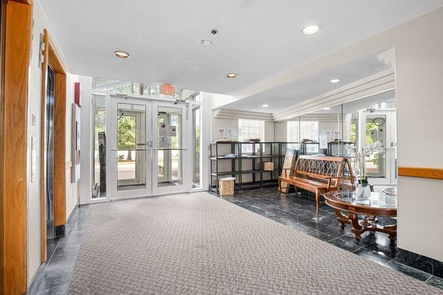 160 Burkhall St 604, Weymouth, MA 02190