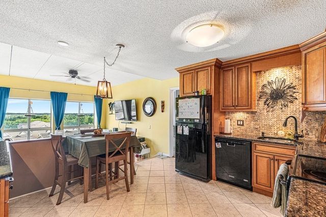 160 Burkhall St 604, Weymouth, MA 02190