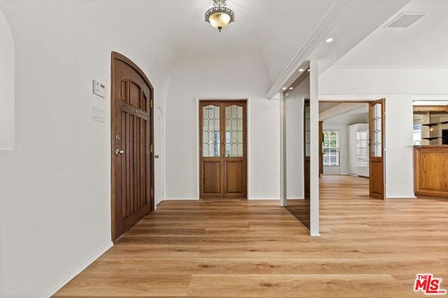 512 N Elm Drive, Beverly Hills, CA 90210