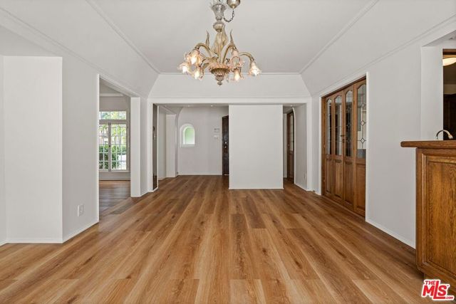 512 N Elm Drive, Beverly Hills, CA 90210