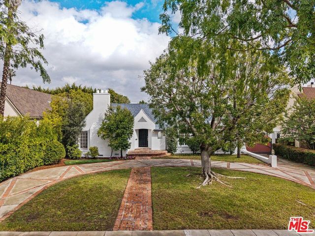 512 N Elm Drive, Beverly Hills, CA 90210