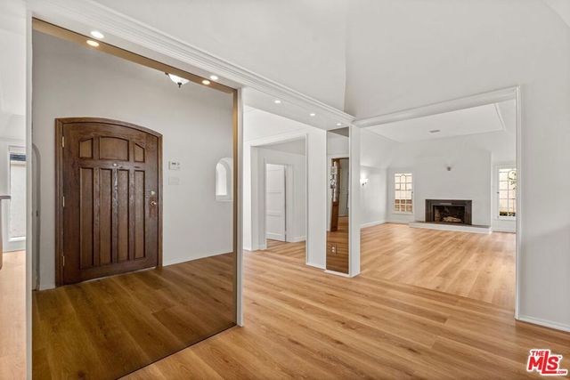 512 N Elm Drive, Beverly Hills, CA 90210