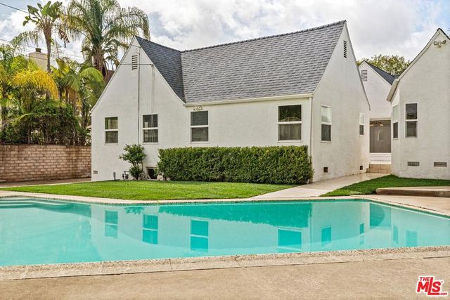 512 N Elm Drive, Beverly Hills, CA 90210