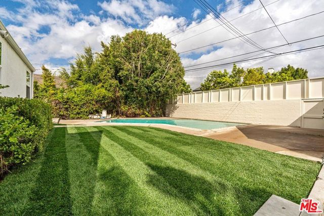 512 N Elm Drive, Beverly Hills, CA 90210