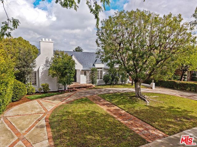 512 N Elm Drive, Beverly Hills, CA 90210