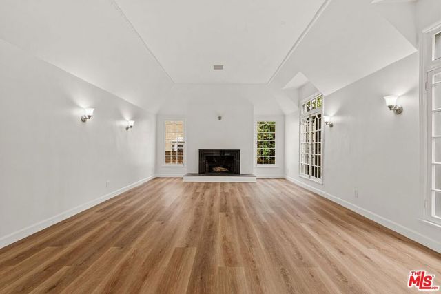 512 N Elm Drive, Beverly Hills, CA 90210