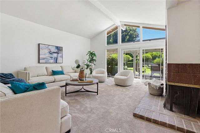 9411 Balcom, Northridge, CA 91325