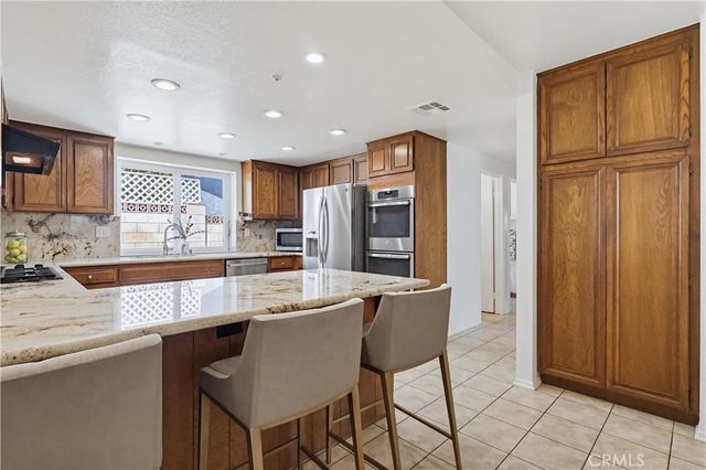 9411 Balcom, Northridge, CA 91325
