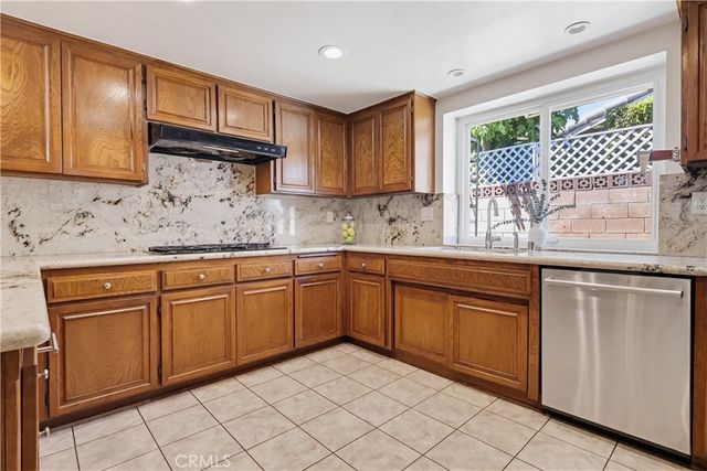 9411 Balcom, Northridge, CA 91325