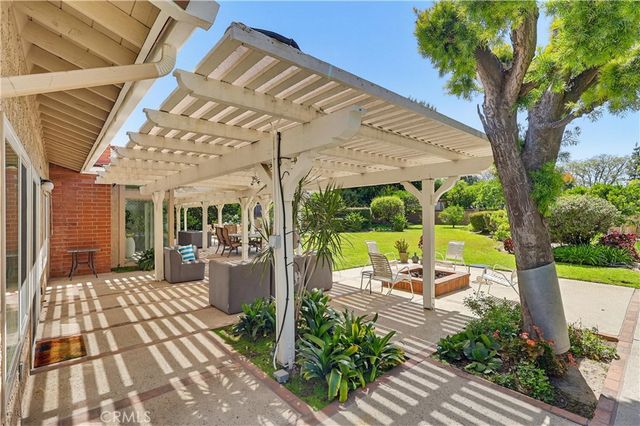 9411 Balcom, Northridge, CA 91325