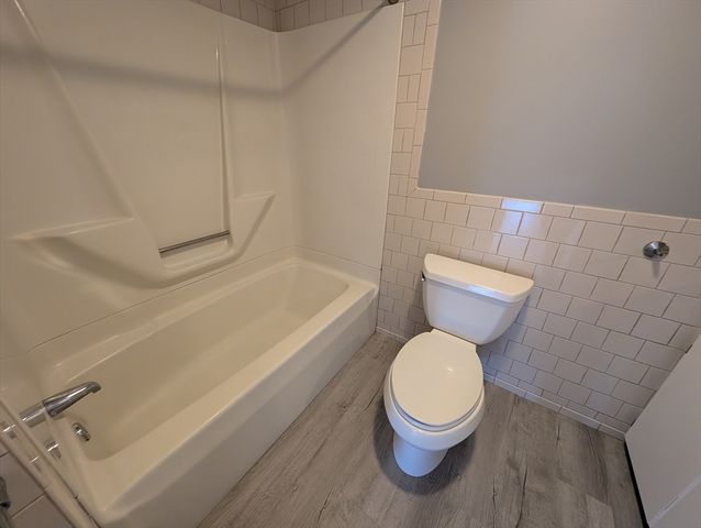 162 Rockland St, Fall River, MA 02724