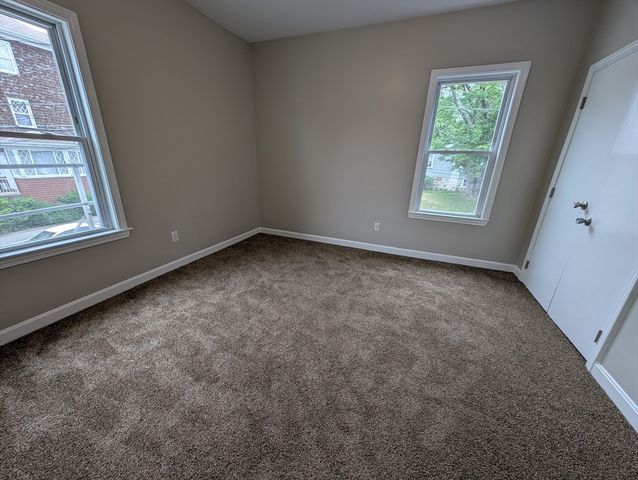 162 Rockland St, Fall River, MA 02724