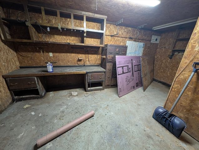 162 Rockland St, Fall River, MA 02724