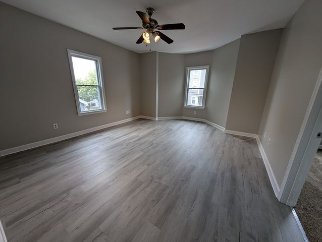 162 Rockland St, Fall River, MA 02724