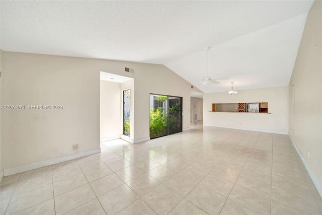 5223 Gate Lake Road 5223, Tamarac, FL 33319