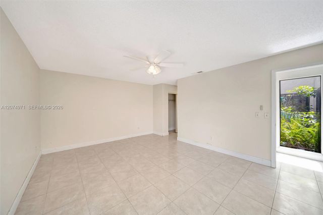 5223 Gate Lake Road 5223, Tamarac, FL 33319