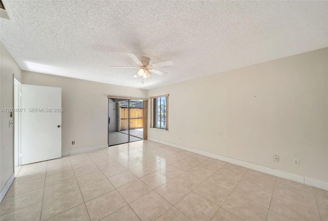 5223 Gate Lake Road 5223, Tamarac, FL 33319