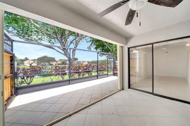 5223 Gate Lake Road 5223, Tamarac, FL 33319